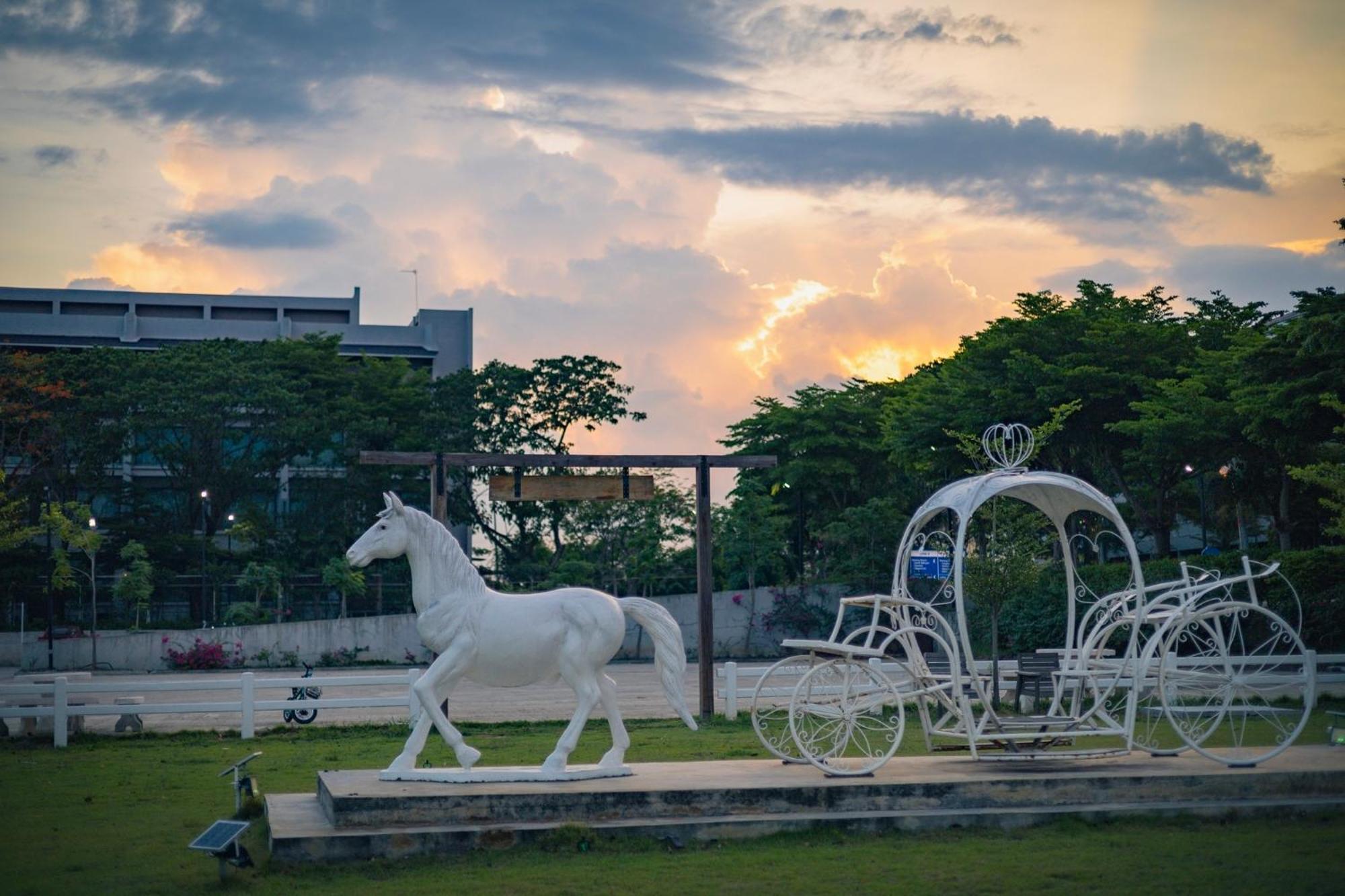 The Cavalli Casa Resort Phra Nakhon Si Ayutthaya Dış mekan fotoğraf